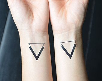 tatuaje geométrico dieños